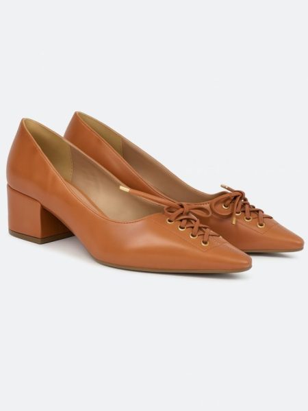 Beatrice - Scarpin Verniz Nude Salto Bloco Ponta Fina
