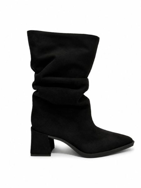 BOTA FEMININA CANO MÉDIO SLOUCH LOHANY PRETA
