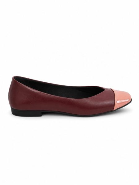 Sapatilha Bailarina Cap Toe Tata Burgundy/Rosa